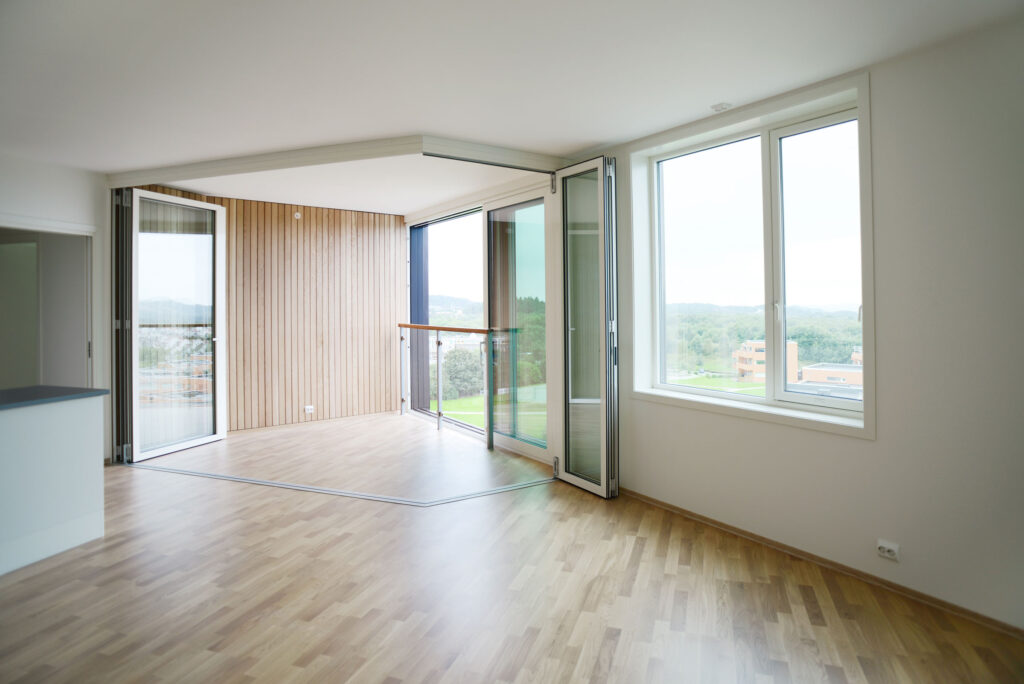 Large windows and dual aspect plans maximise natural light